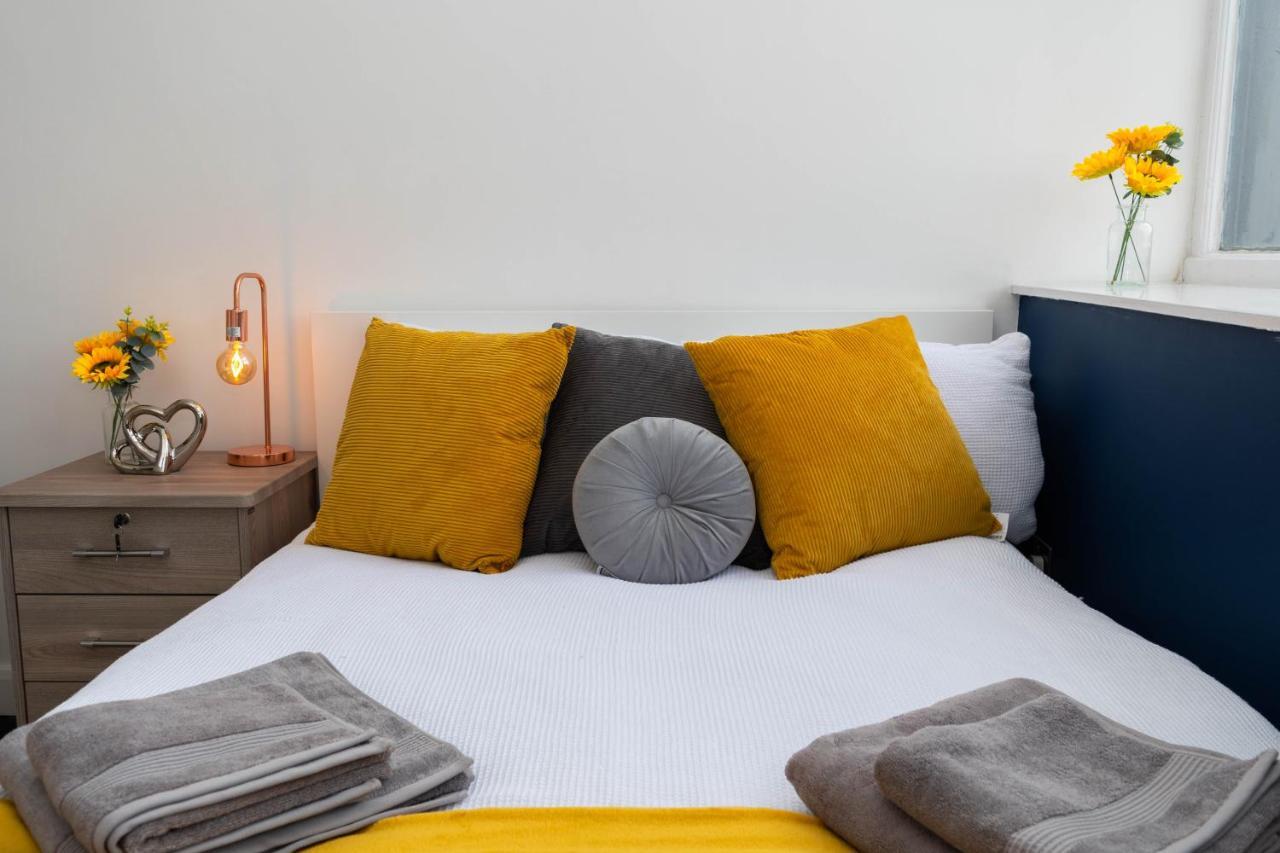 Sky Apartments Μπράντφορντ Δωμάτιο φωτογραφία